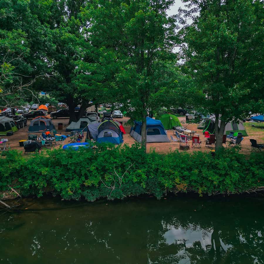 Canoe Landing River Ranch Resort
